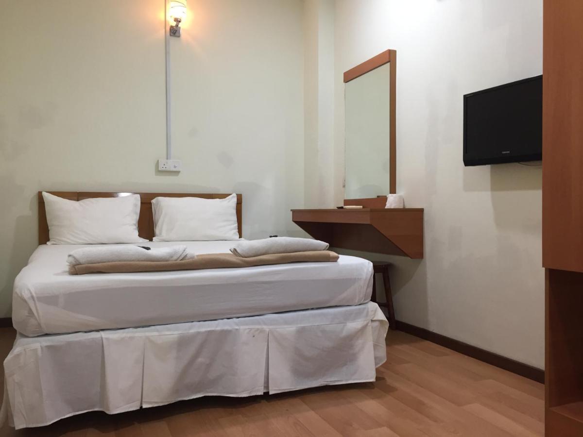 Hotel Sri Malim Tanjong Malim Extérieur photo